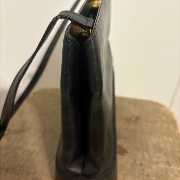 Salvatore Ferragamo 90's vintage Black Leather Crossbody Bag with Gold Accent - Picture 8 of 10